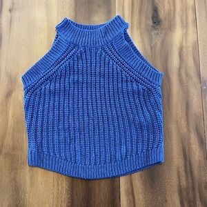 High neck, cropped sweater